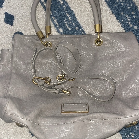 Marc Jacob’s Tote! - Picture 2 of 7